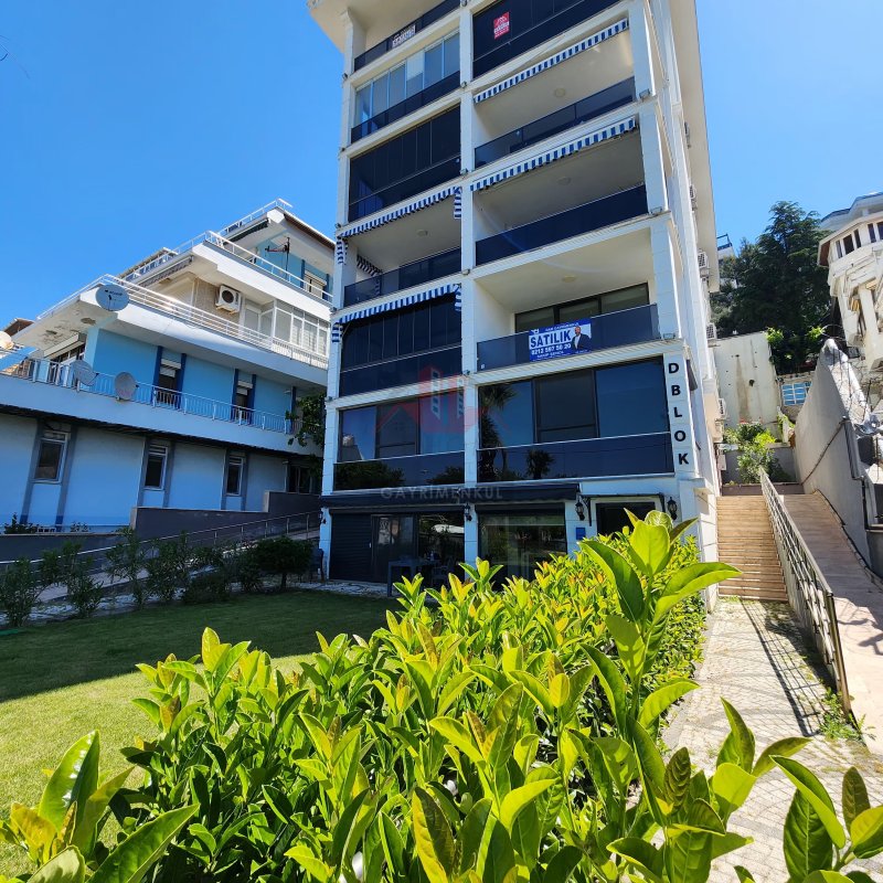 BÜYÜKÇEKMECE ATATÜRK MAH. SUN MARINE SİTESİ DENİZLE İÇ İÇE 3+1