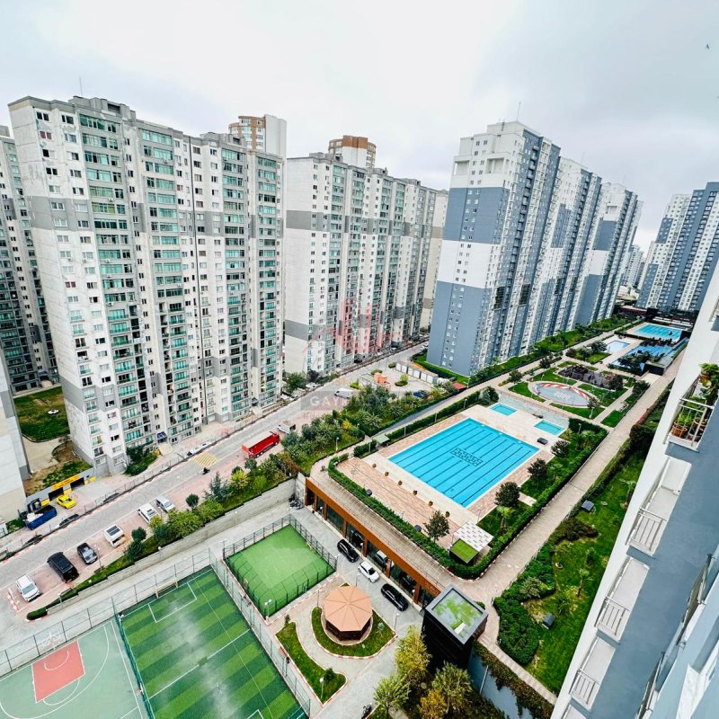 SİTE İÇERİSİNDE MUHTEŞEM MANZARAYA SAHİP KİRACISIZ 2+1 DAİRE